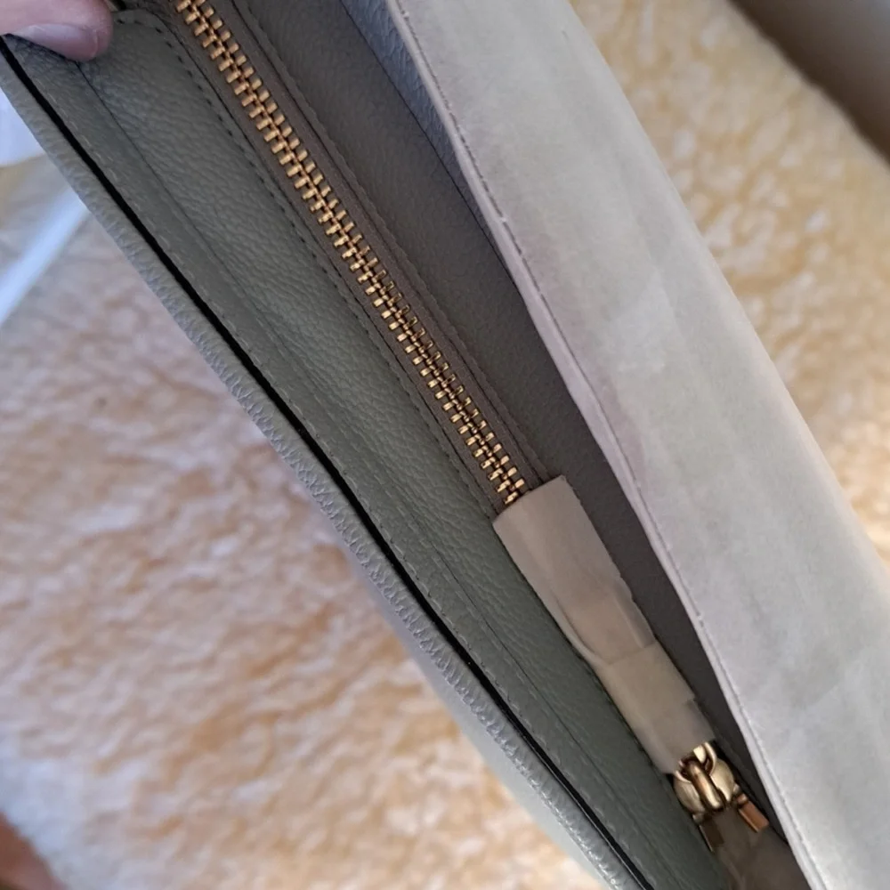 Kate Spade Max Duffel Crossbody. NWT